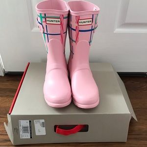 New in box size 7 Hunter Rain Boots